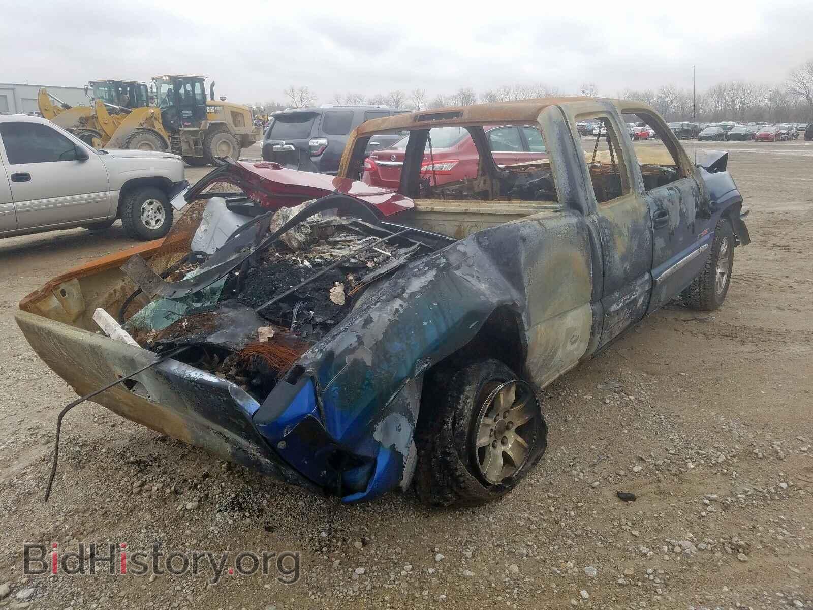 2003 GMC SIERRA - VIN: 2GTEC19T031398013 - Photo 4