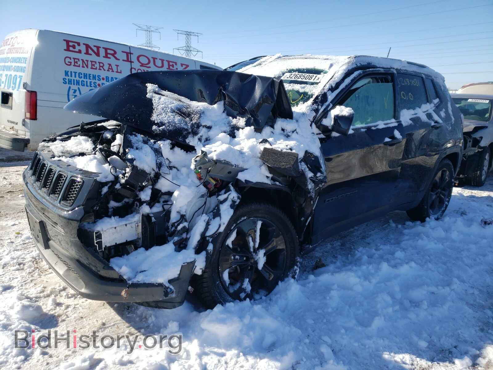 2018 JEEP COMPASS - VIN: 3C4NJCBB7JT461316 - Фото 2