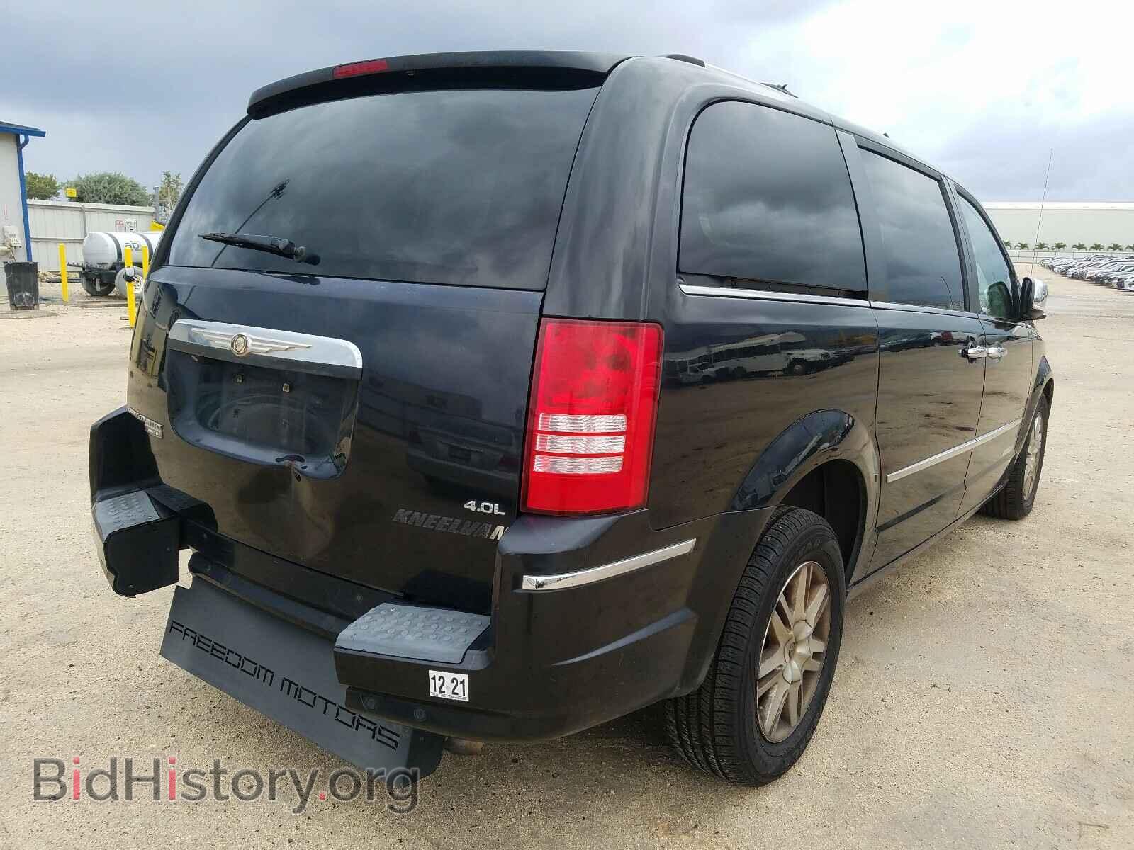 2008 CHRYSLER MINIVAN - VIN: 2A8HR64X58R646907 - Фото 4