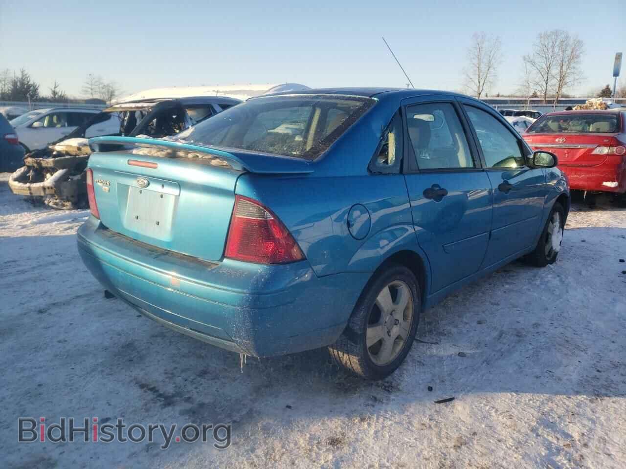 2007 FORD FOCUS - VIN: 1FAHP34N87W184817 - Фото 4