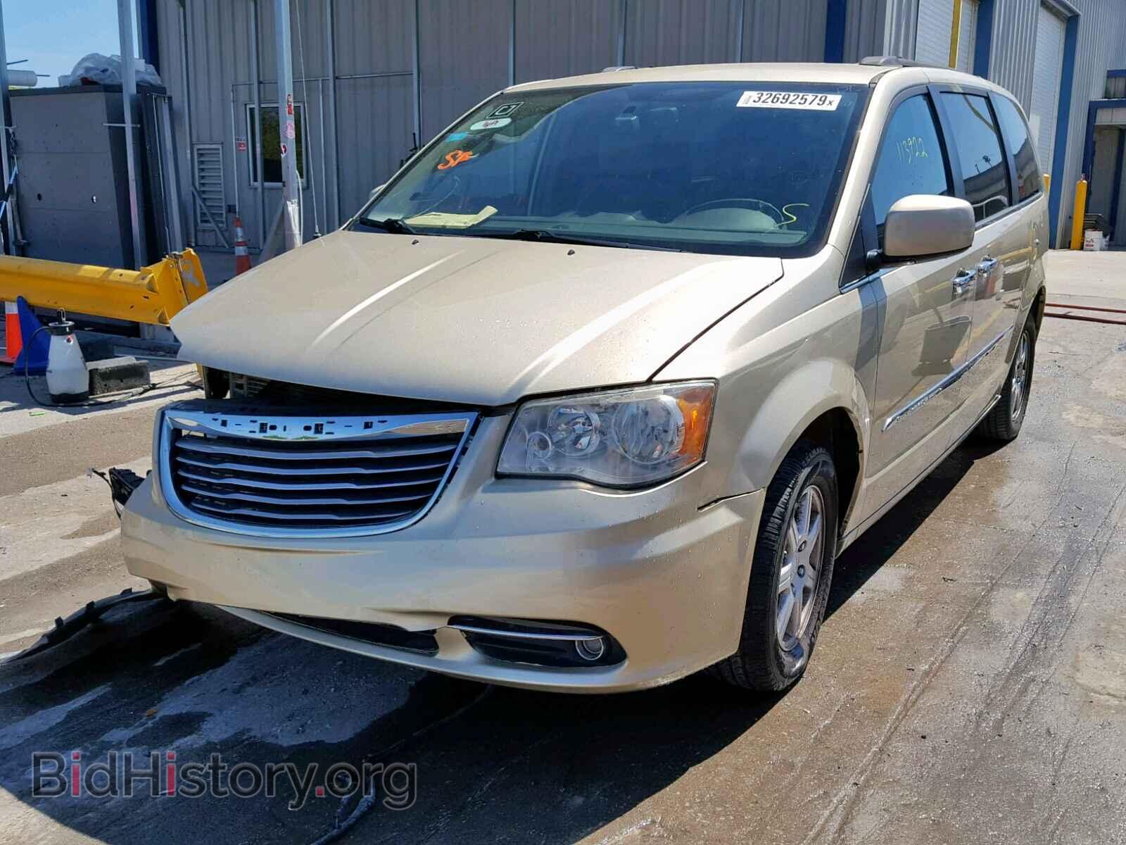 2011 CHRYSLER TOWN & COU - VIN: 2A4RR5DG2BR683839 - Photo 2