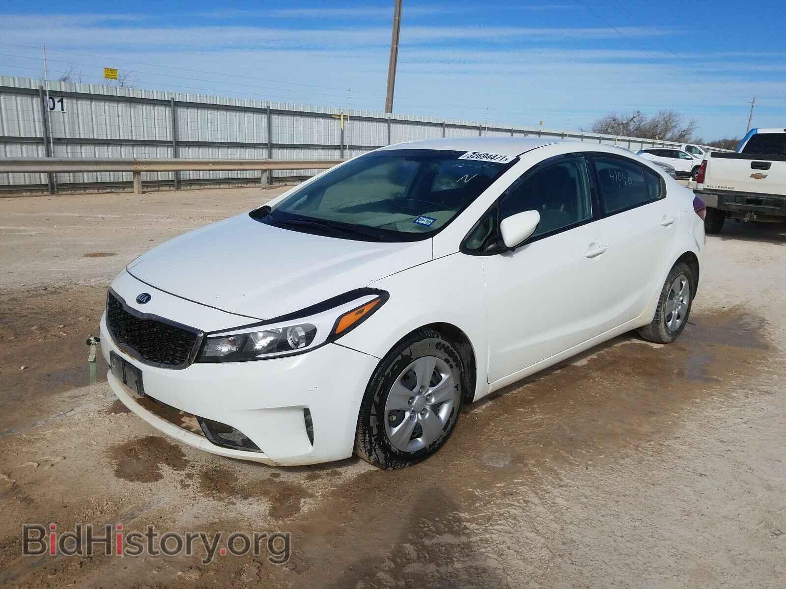 2017 KIA FORTE - VIN: 3KPFK4A78HE083218 - Photo 2