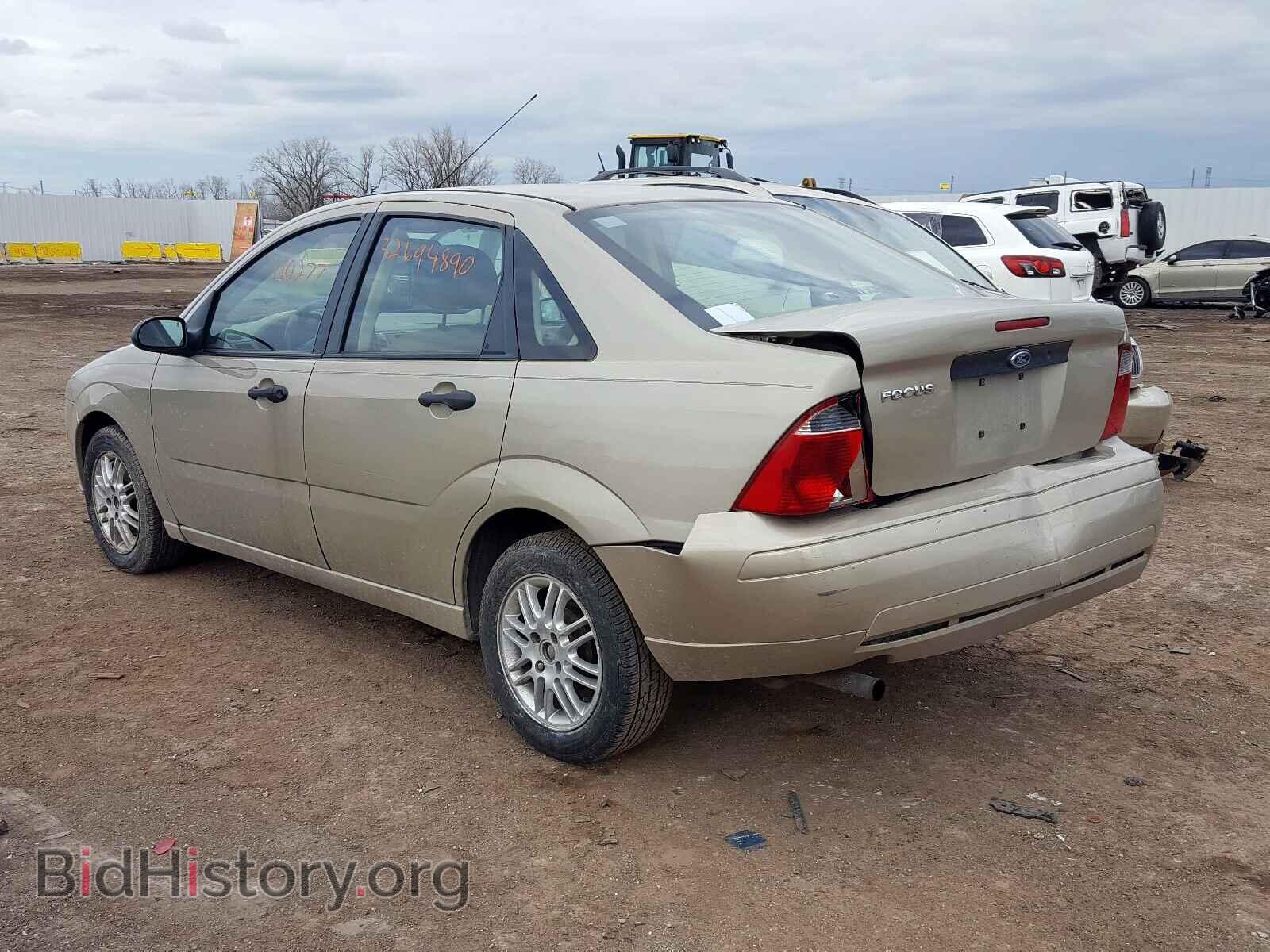 2007 FORD FOCUS - VIN: 1FAFP34N57W221104 - Фото 3