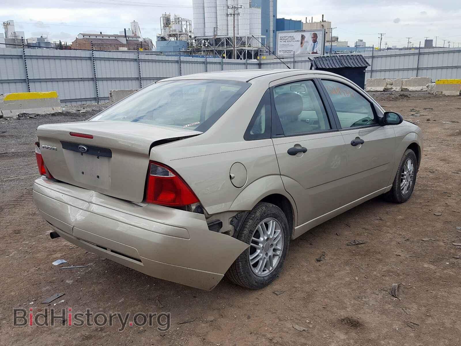 2007 FORD FOCUS - VIN: 1FAFP34N57W221104 - Фото 4