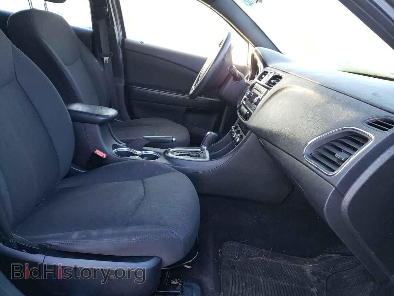 2012 CHRYSLER 200 - VIN: 1C3CCBAB0CN223148 - Фото 5