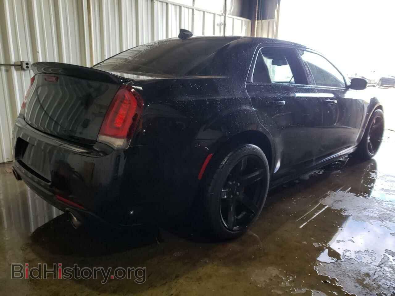 2017 CHRYSLER 300 - VIN: 2C3CCABT1HH668192 - Фото 4