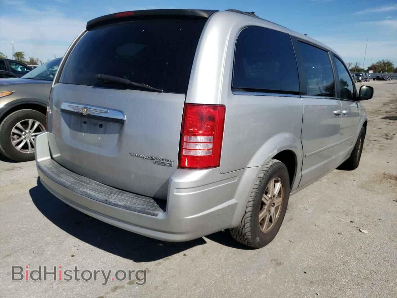 2008 CHRYSLER MINIVAN - VIN: 2A8HR54P38R805496 - Фото 4
