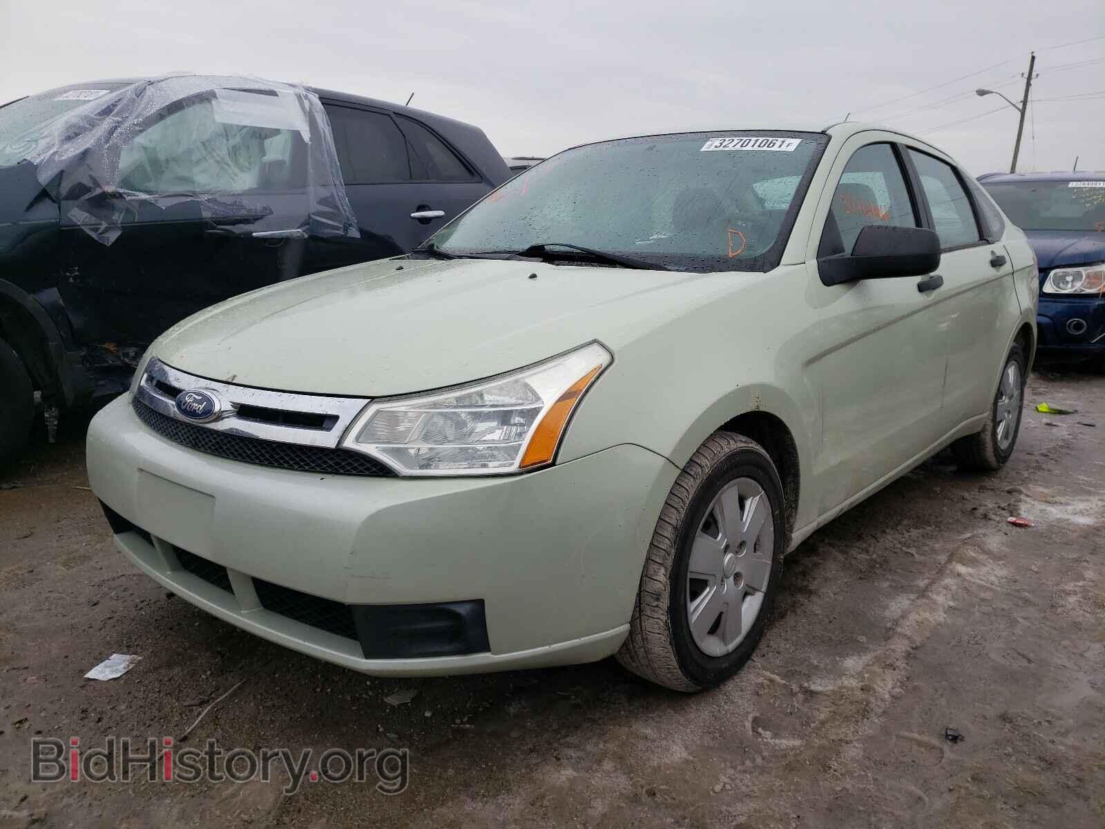 2011 FORD FOCUS - VIN: 1FAHP3EN6BW174696 - Фото 2