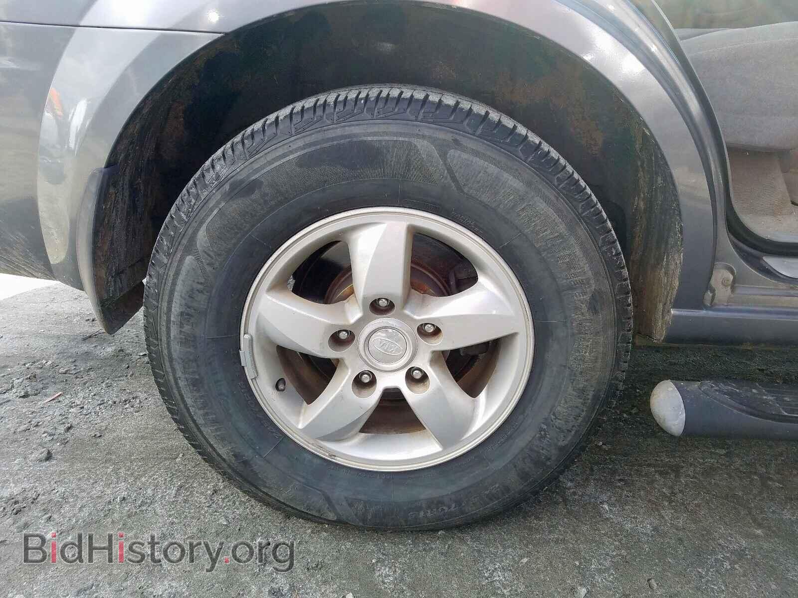 2006 KIA SORENTO - VIN: KNDJD733565590943 - Фото 9