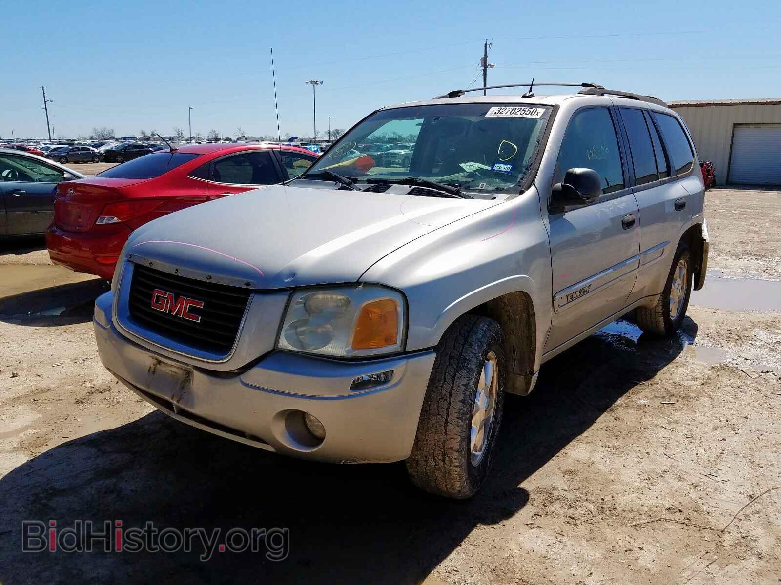 2005 GMC ENVOY - VIN: 1GKDS13S152200352 - Фото 2