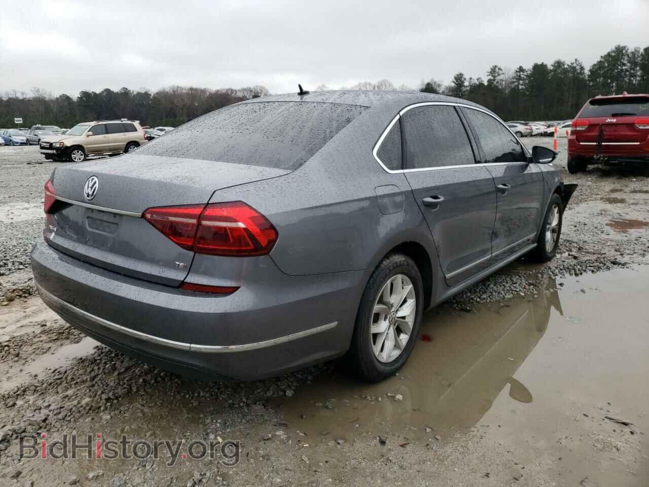 2017 VOLKSWAGEN PASSAT - VIN: 1VWAT7A31HC026126 - Фото 4