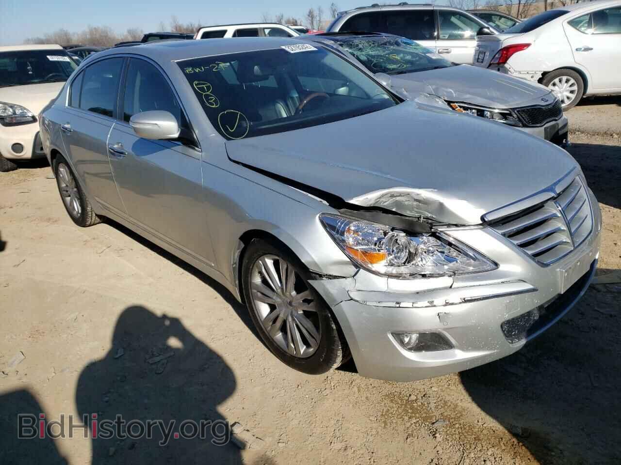 Фотография KMHGC4DF9BU114646 - HYUNDAI GENESIS 2011