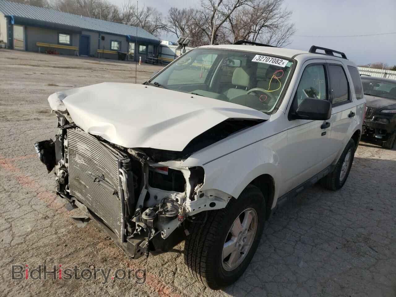 2011 FORD ESCAPE - VIN: 1FMCU0DG7BKA33895 - Фото 2