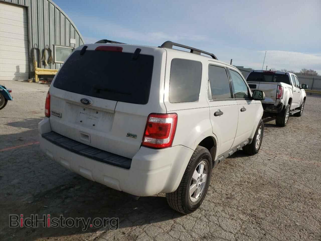 2011 FORD ESCAPE - VIN: 1FMCU0DG7BKA33895 - Фото 4