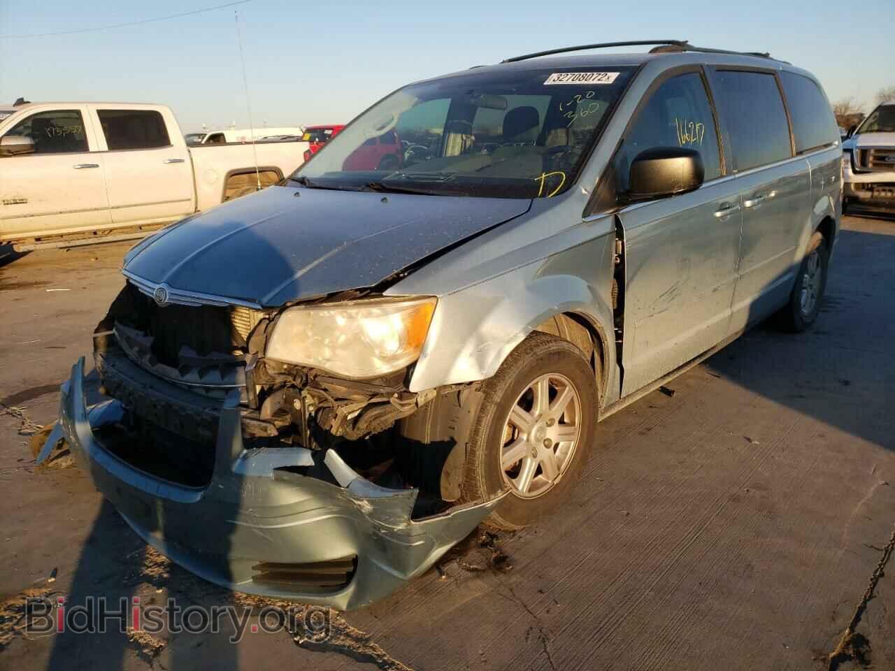 2010 CHRYSLER MINIVAN - VIN: 2A4RR2D19AR374667 - Фото 2