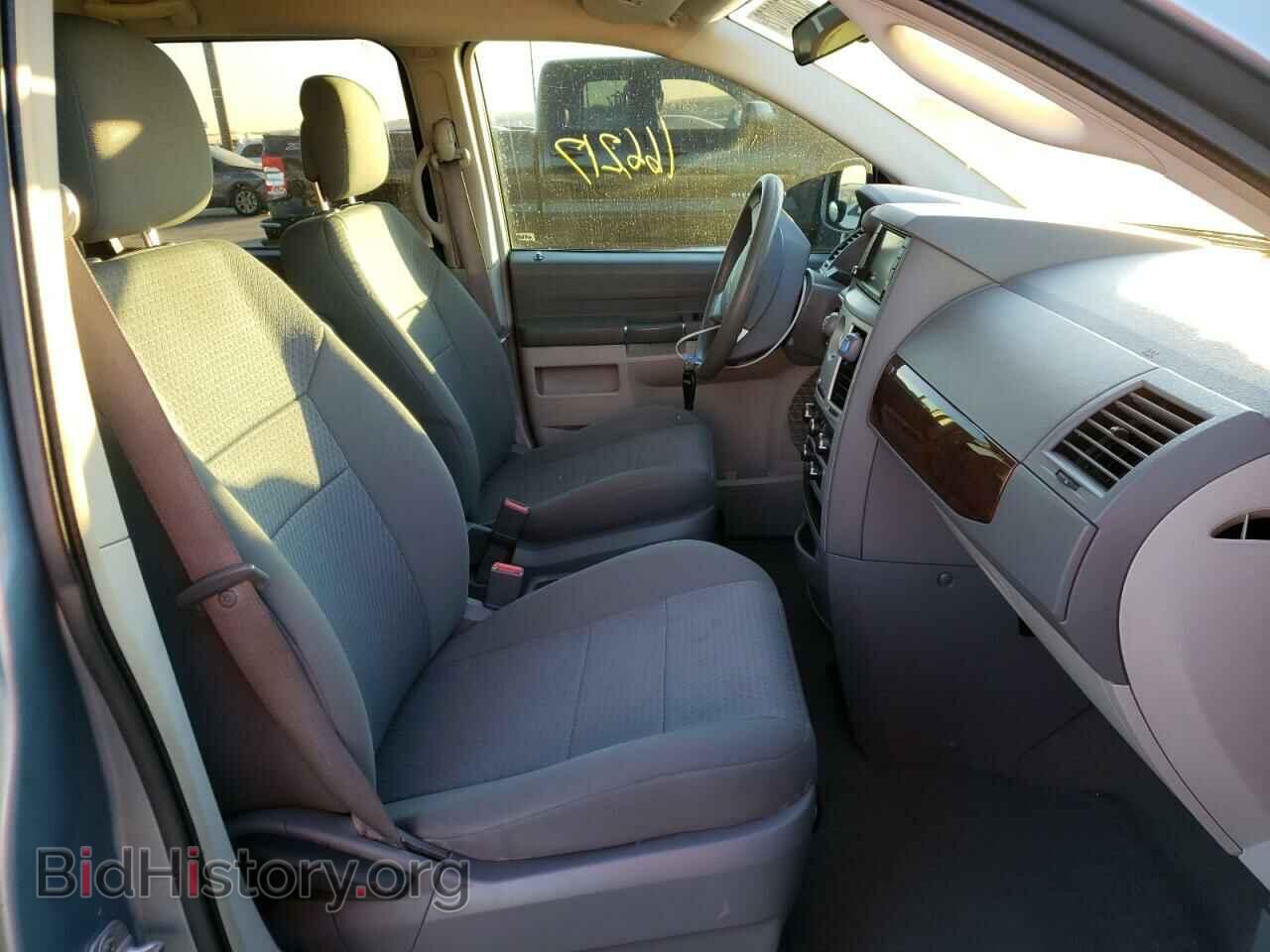 2010 CHRYSLER MINIVAN - VIN: 2A4RR2D19AR374667 - Фото 5