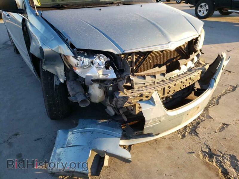 2010 Chrysler MINIVAN (VIN 2A4RR2D19AR374667) — фото 9 из 10