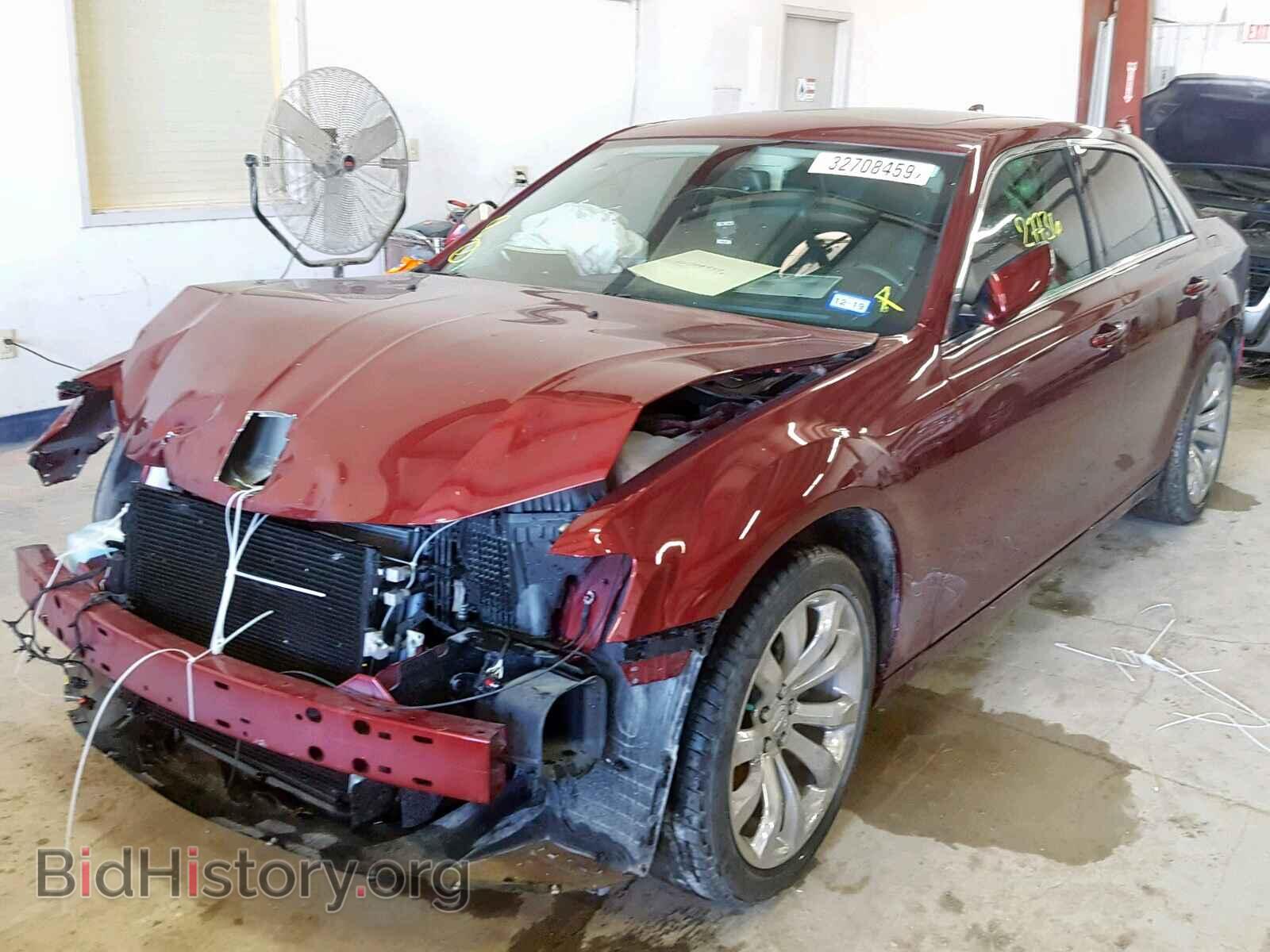 2016 CHRYSLER 300 - VIN: 2C3CCAAG2GH313969 - Фото 2