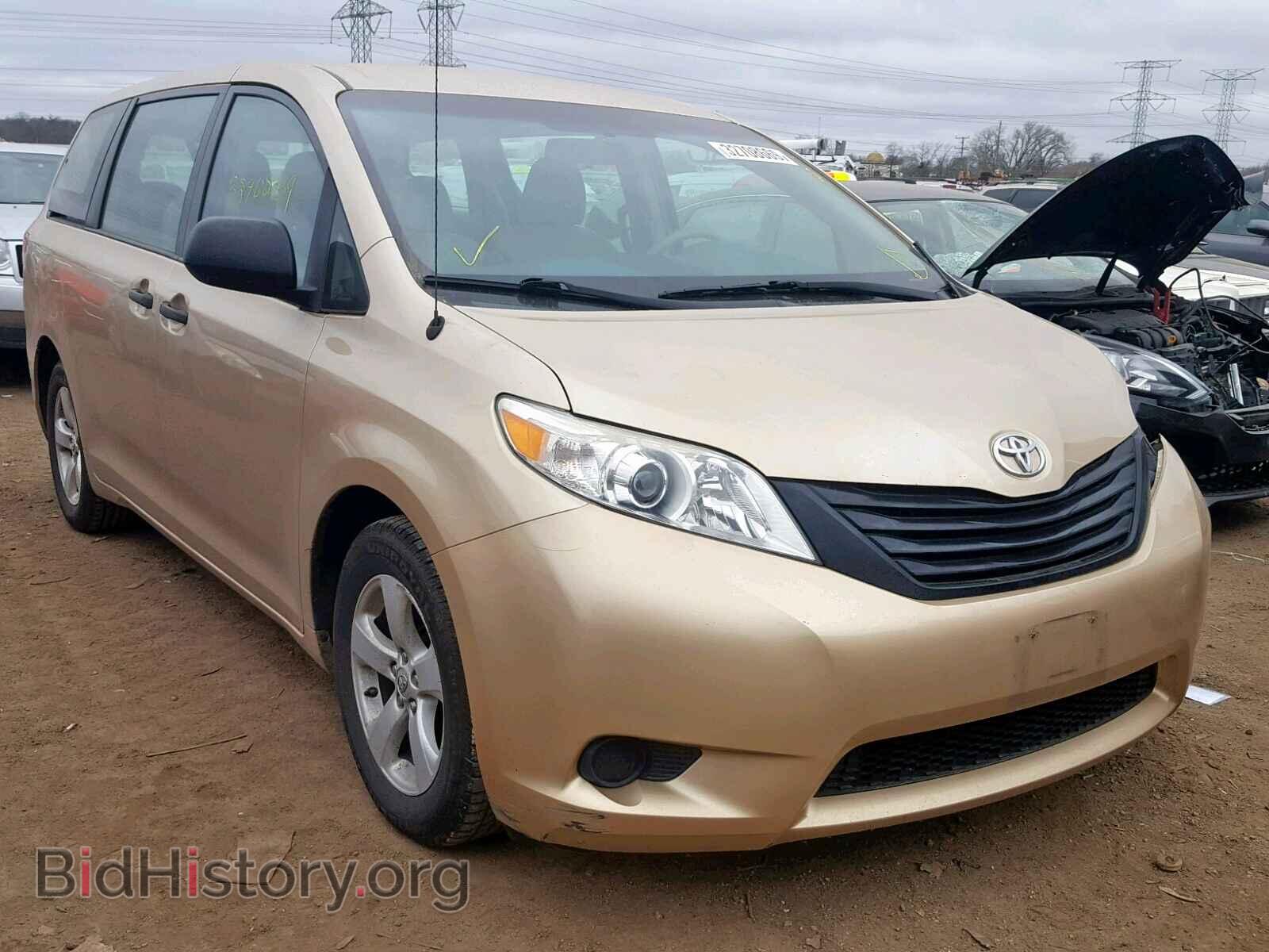 Photo 5TDZK3DC7CS276247 - TOYOTA SIENNA 2012