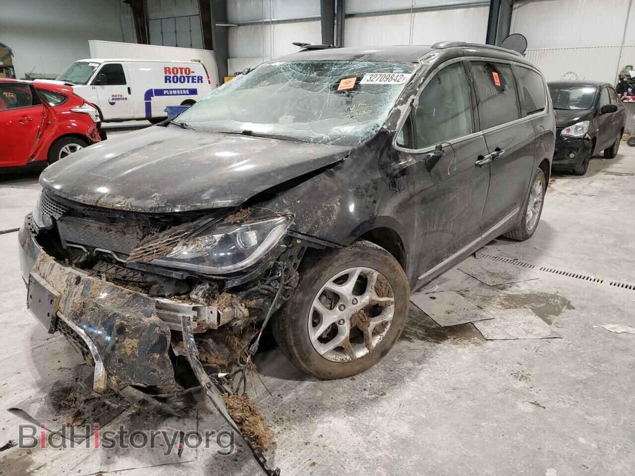 2017 CHRYSLER PACIFICA - VIN: 2C4RC1EGXHR827306 - Фото 2