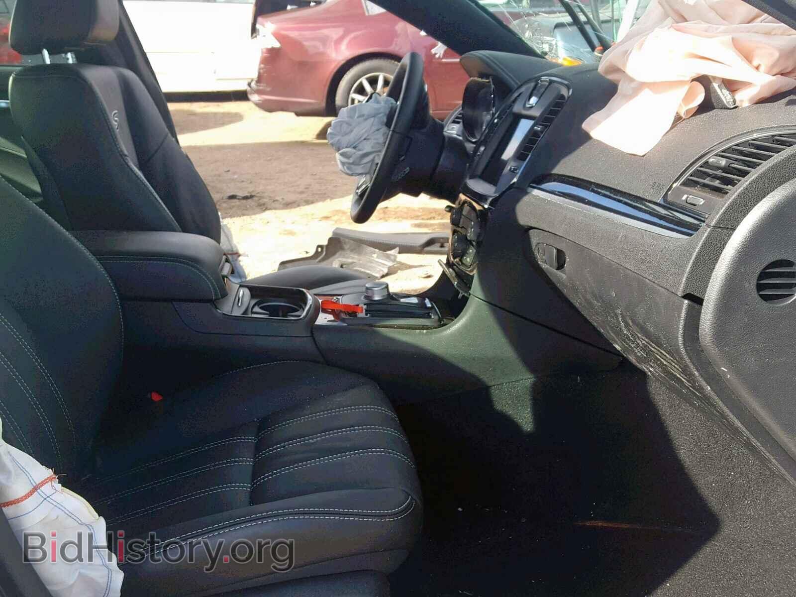 2019 CHRYSLER 300 - VIN: 2C3CCABG0KH618149 - Фото 5