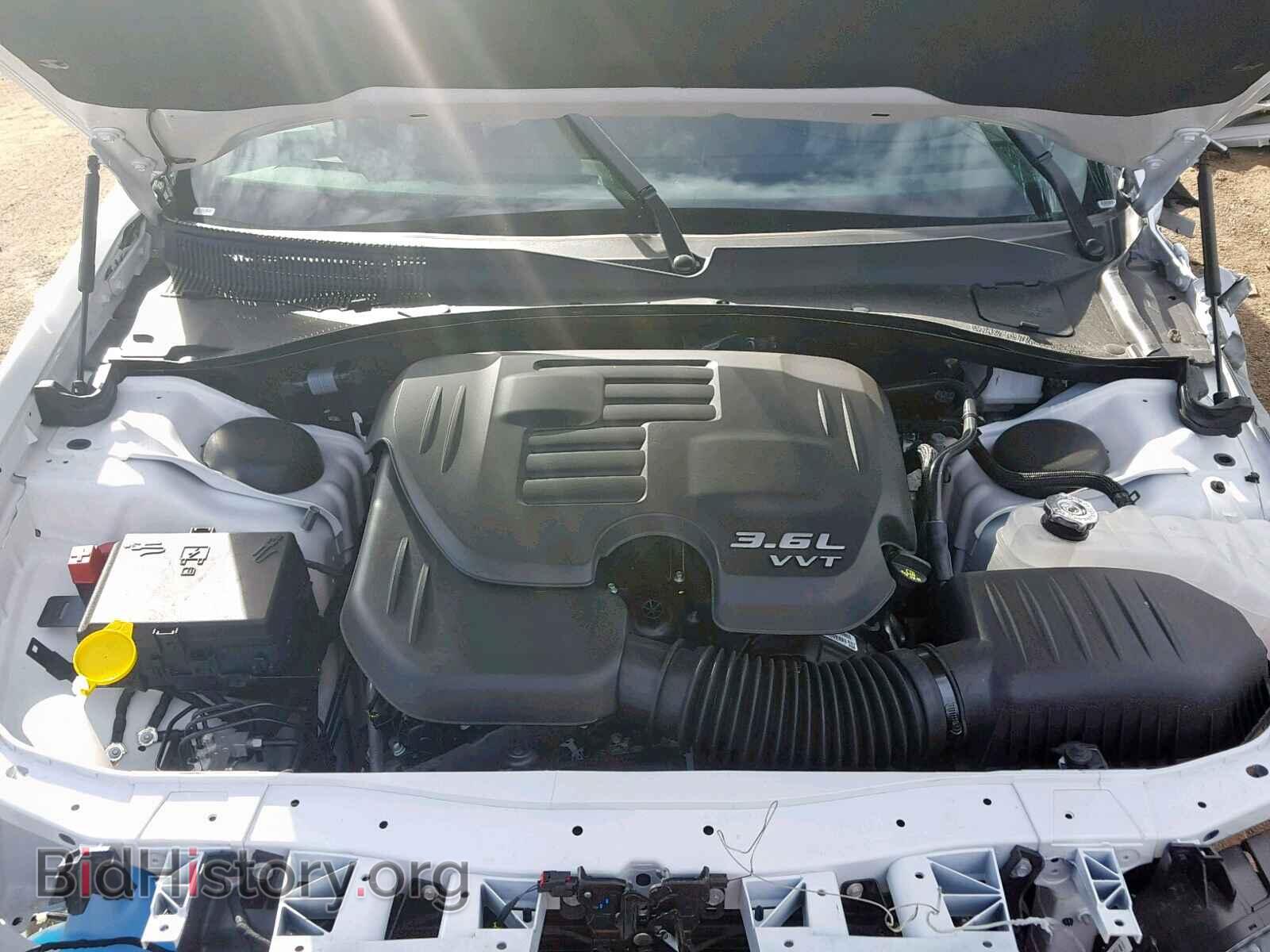 2019 CHRYSLER 300 - VIN: 2C3CCABG0KH618149 - Фото 7