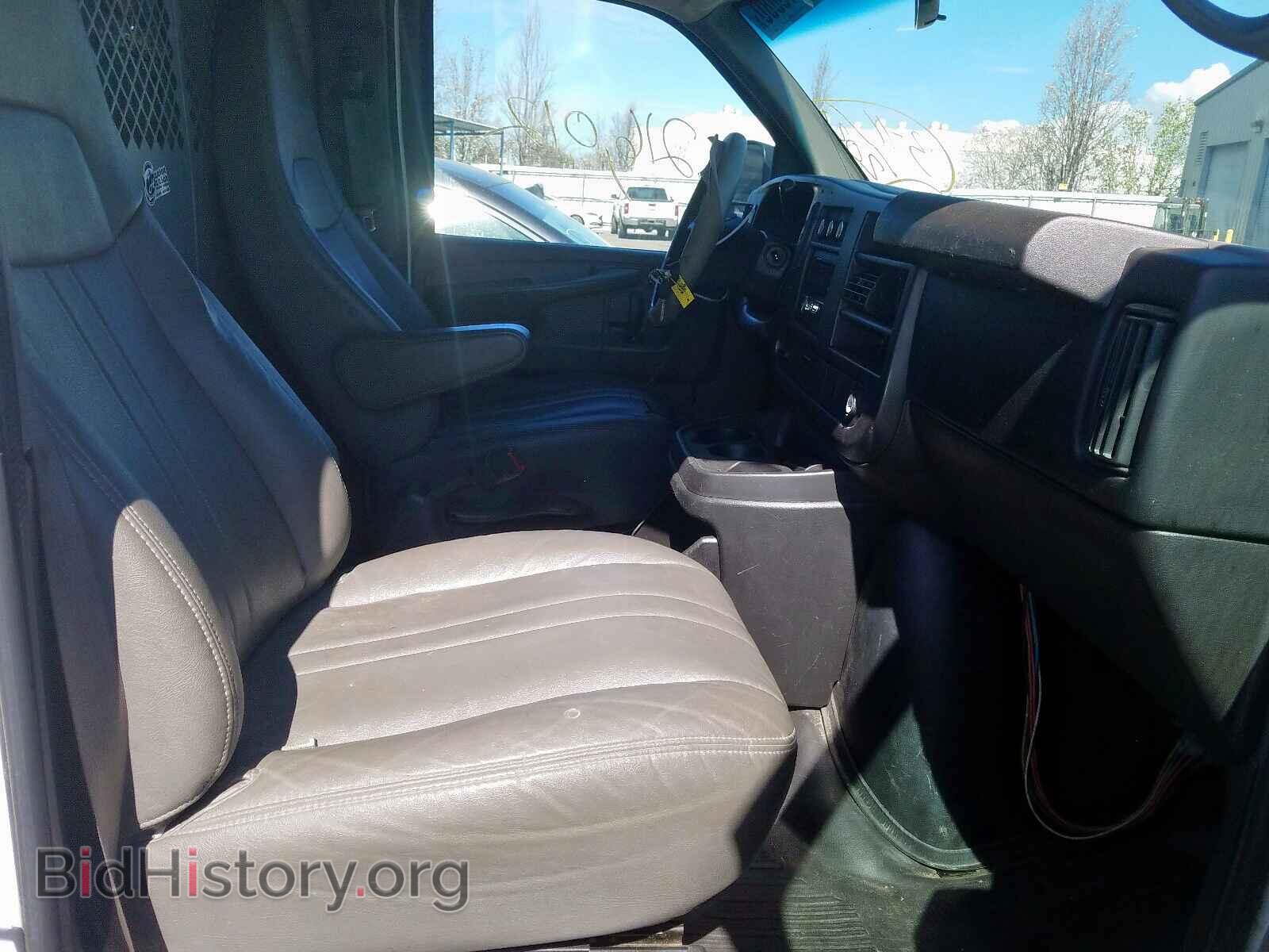2011 CHEVROLET EXPRESS - VIN: 1GCSGAFX4B1173743 - Фото 5