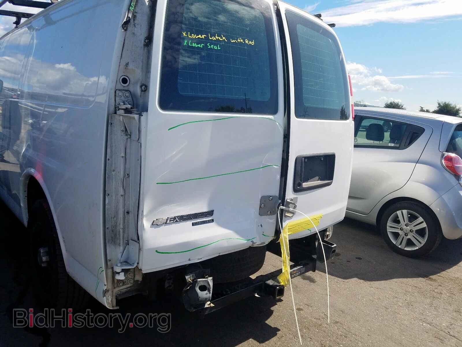 2011 CHEVROLET EXPRESS - VIN: 1GCSGAFX4B1173743 - Фото 9