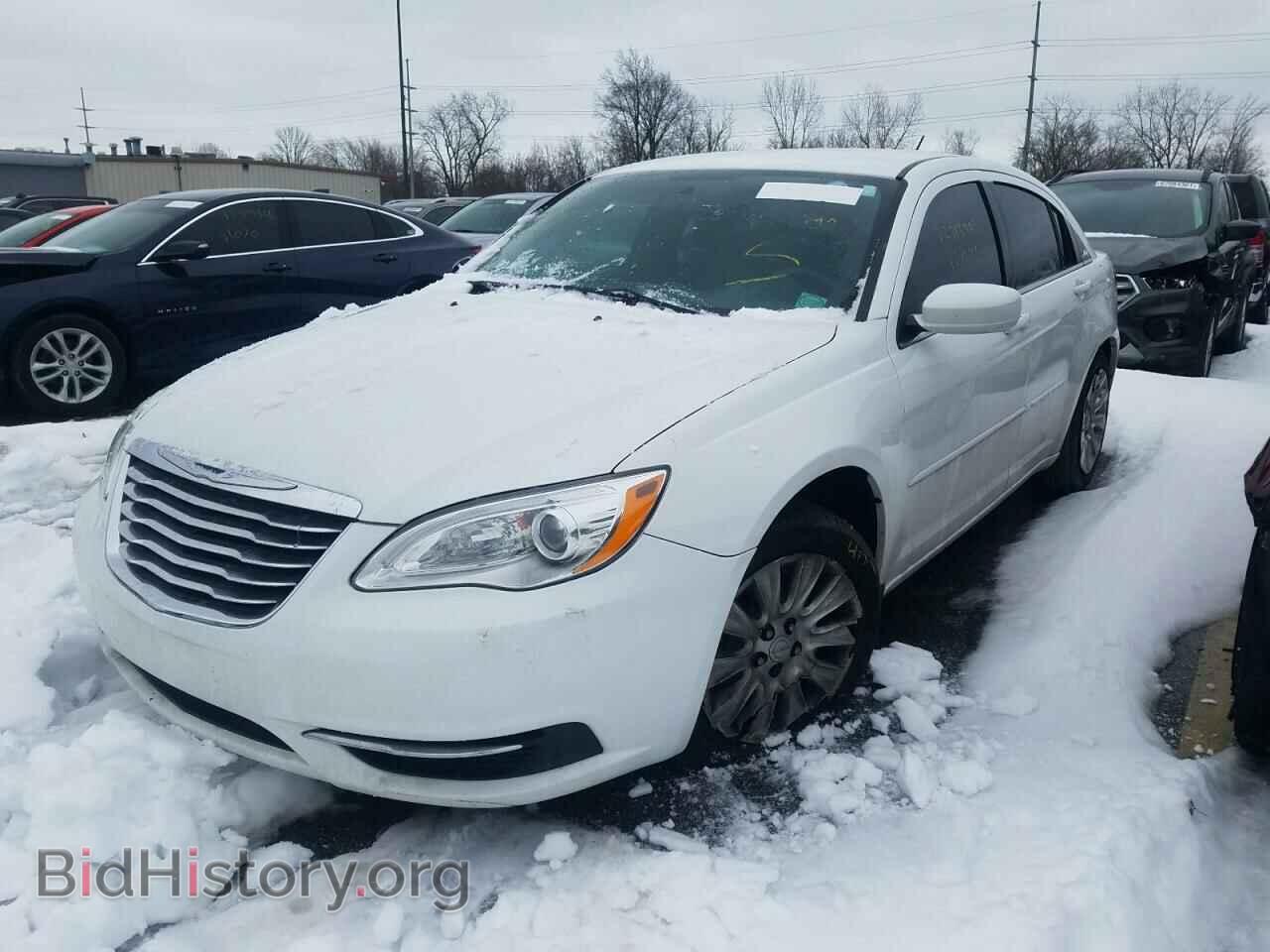 2011 CHRYSLER 200 - VIN: 1C3BC4FB2BN557826 - Фото 2