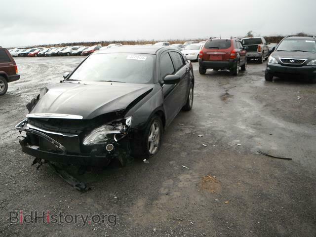 2013 CHRYSLER 200 - VIN: 1C3CCBAB1DN513397 - Photo 2
