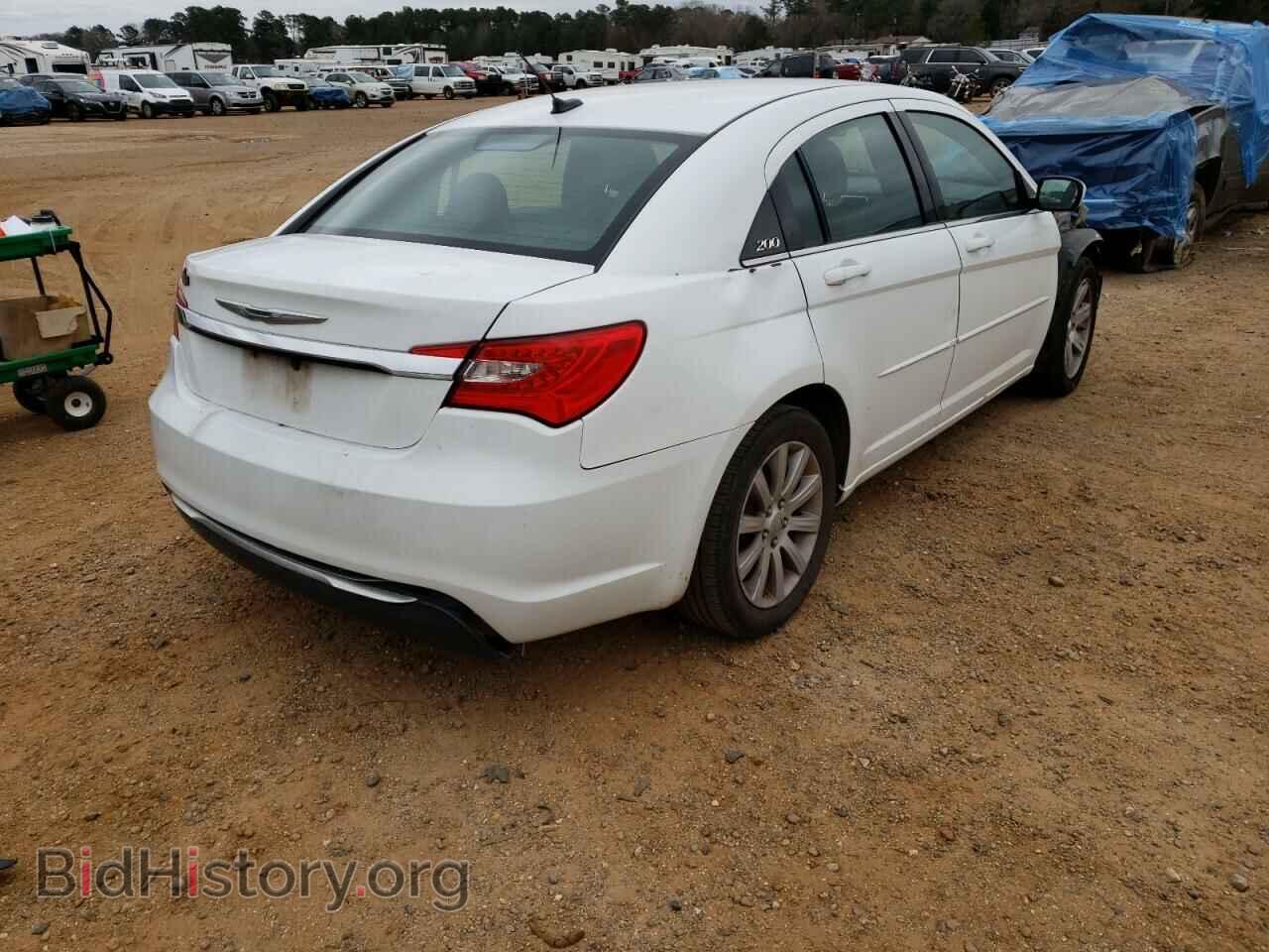 2012 CHRYSLER 200 - VIN: 1C3CCBBB7CN191233 - Фото 4