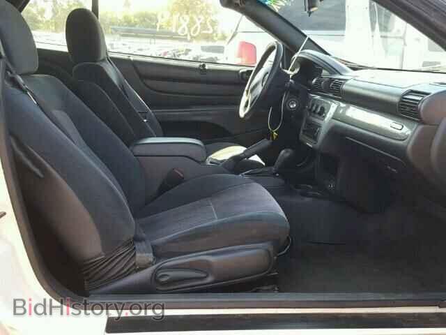 2004 CHRYSLER SEBRING - VIN: 1C3EL75RX4N304396 - Фото 5