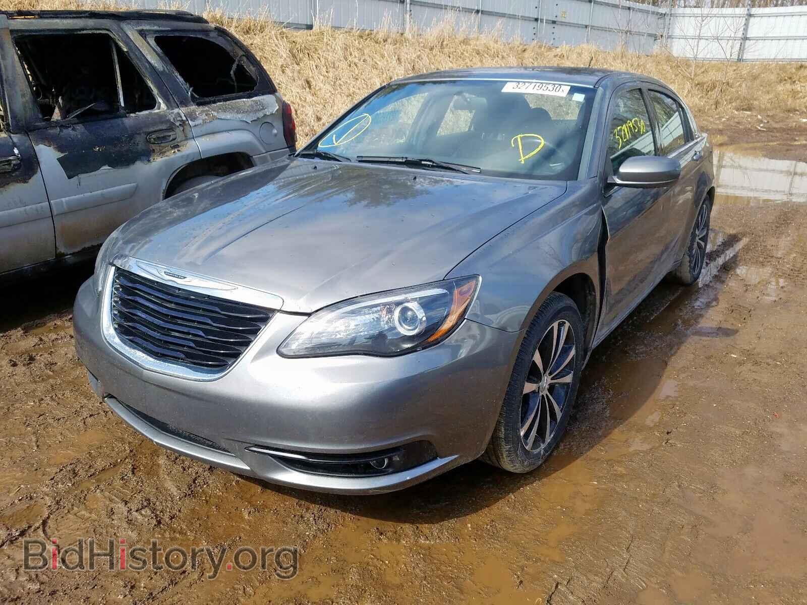 2013 CHRYSLER 200 - VIN: 1C3CCBBG1DN728367 - Photo 2