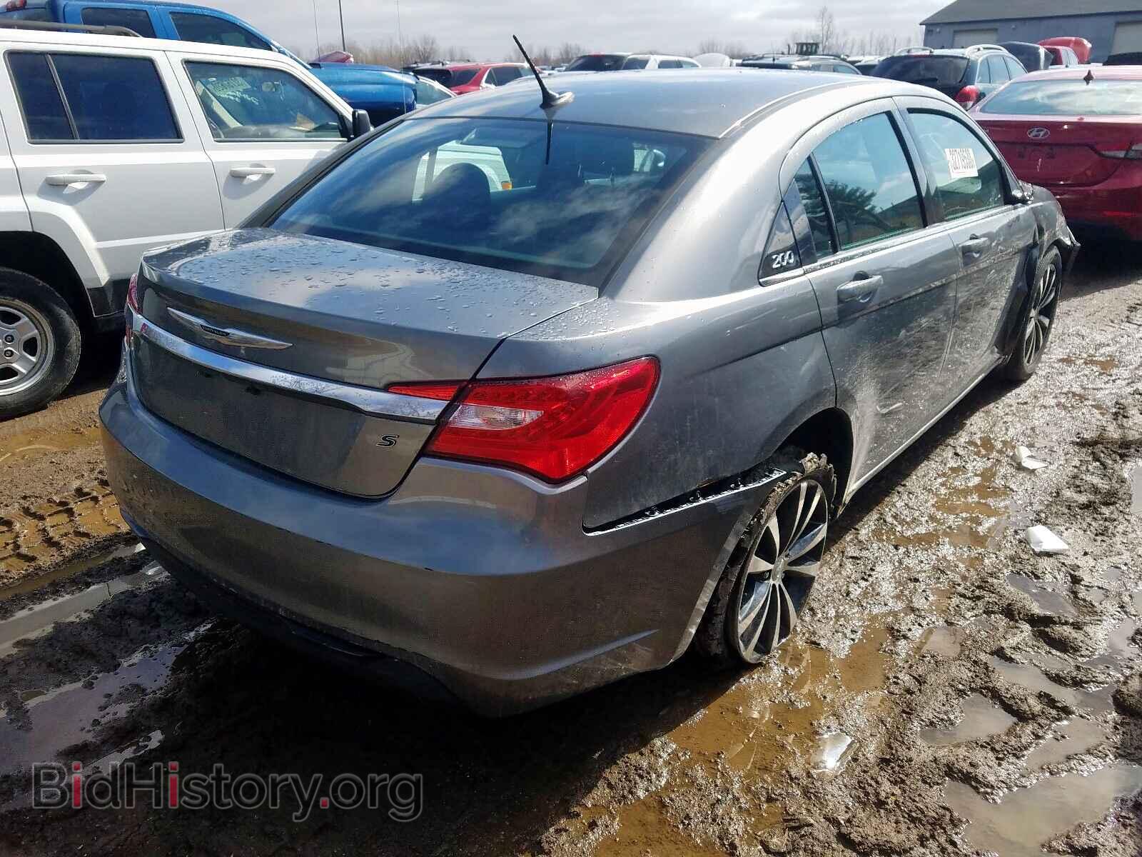 2013 CHRYSLER 200 - VIN: 1C3CCBBG1DN728367 - Photo 4