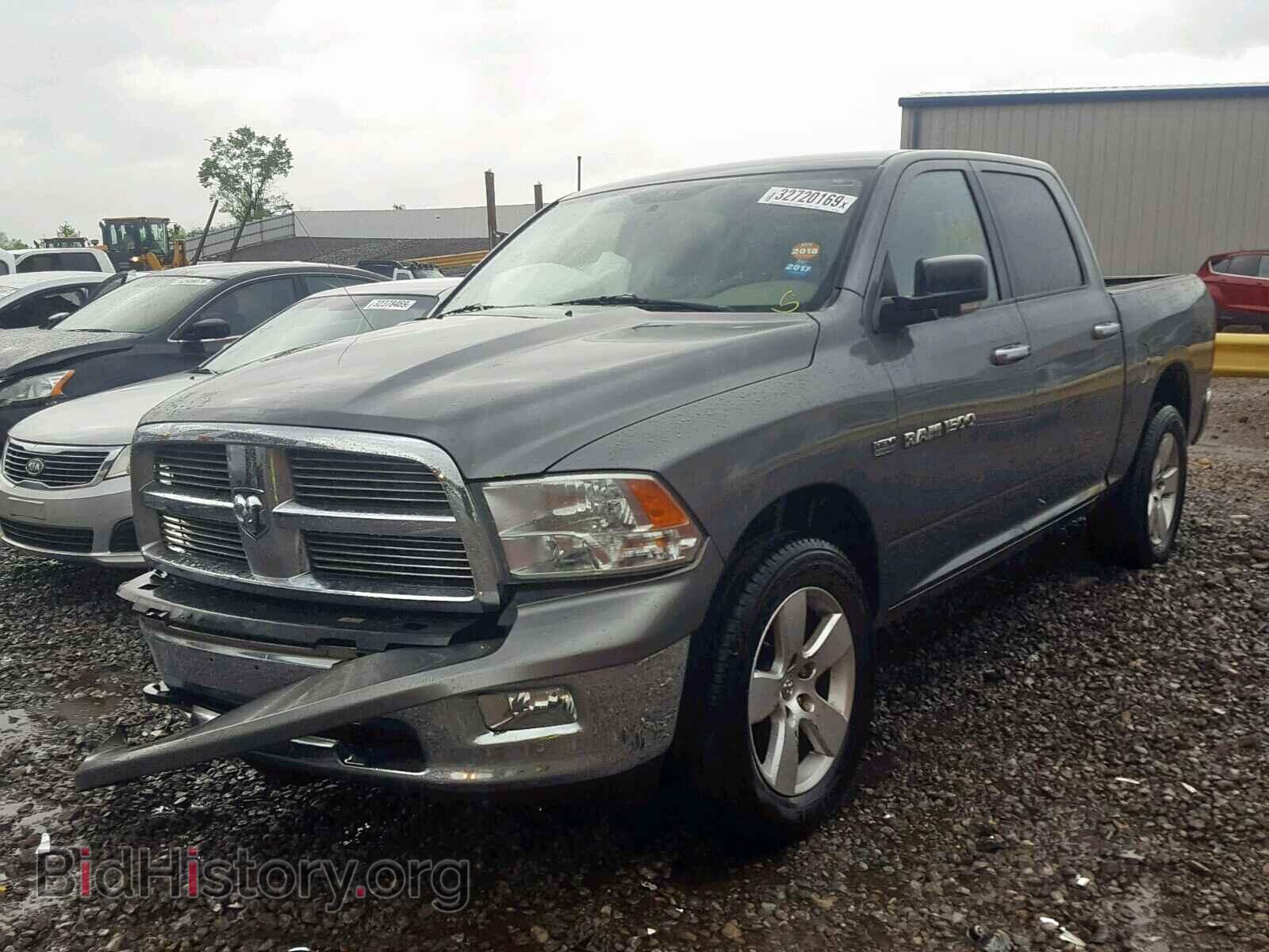 2011 DODGE RAM 1500 - VIN: 1D7RB1CT4BS515562 - Фото 2