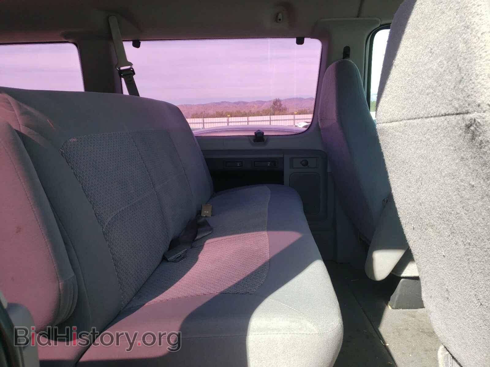 2006 FORD ECONOLINE - VIN: 1FBSS31L56DA94850 - Фото 6