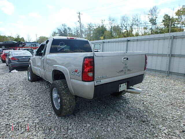 2006 CHEVROLET SILVERADO - VIN: 1GCHK29256E126511 - Фото 3