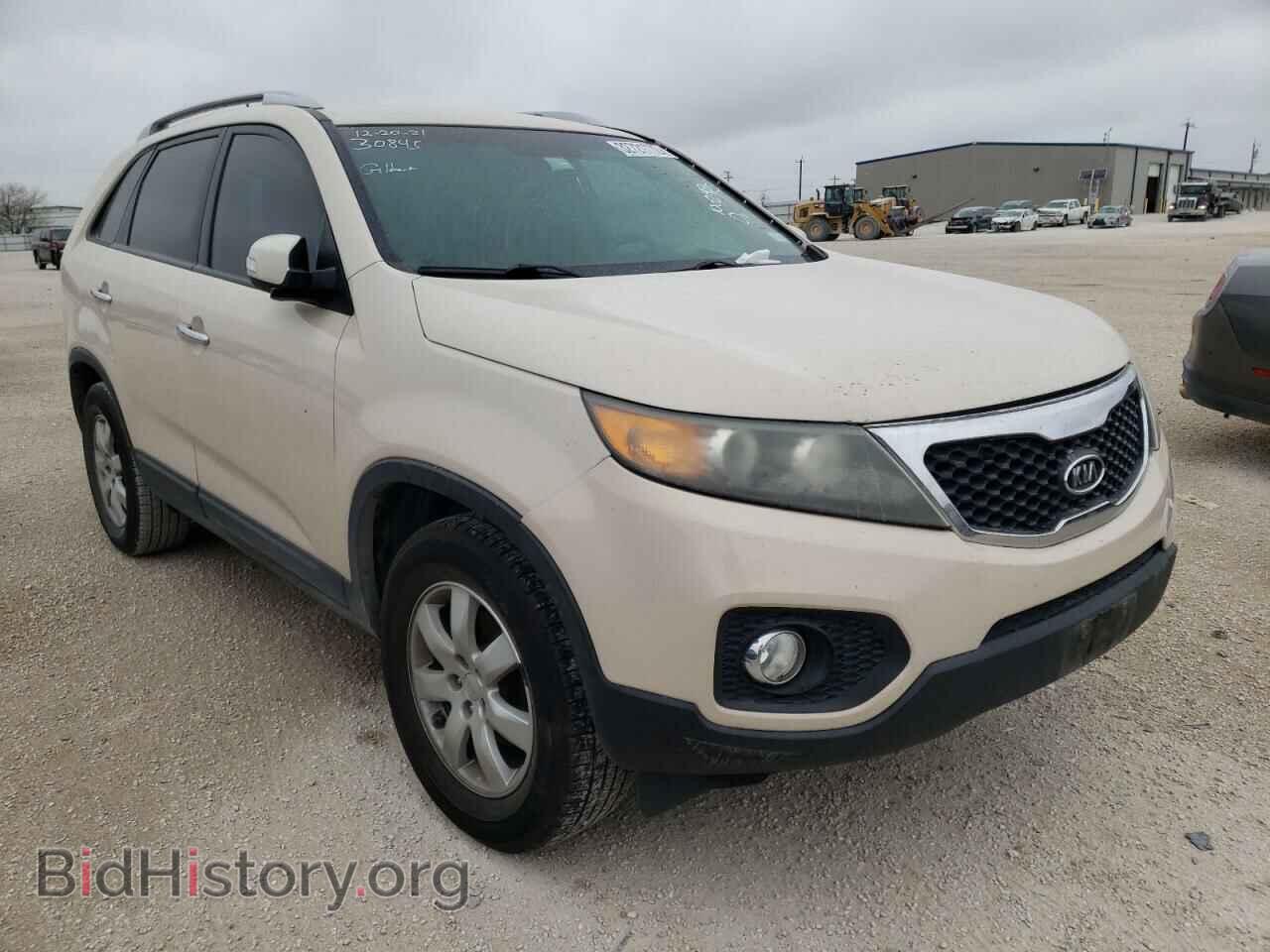 Photo 5XYKT3A15BG106966 - KIA SORENTO 2011