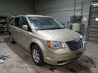 2010 Chrysler MINIVAN Town & COU, светло-коричневый — VIN 2A4RR5D11AR414564, Copart