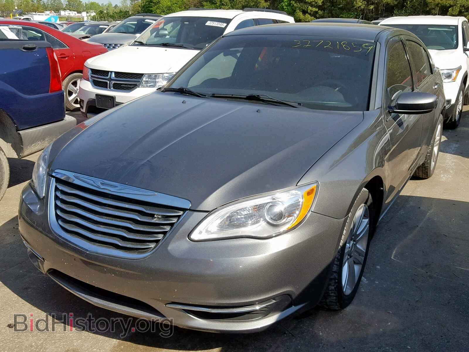2013 CHRYSLER 200 - VIN: 1C3CCBAB9DN705926 - Photo 2