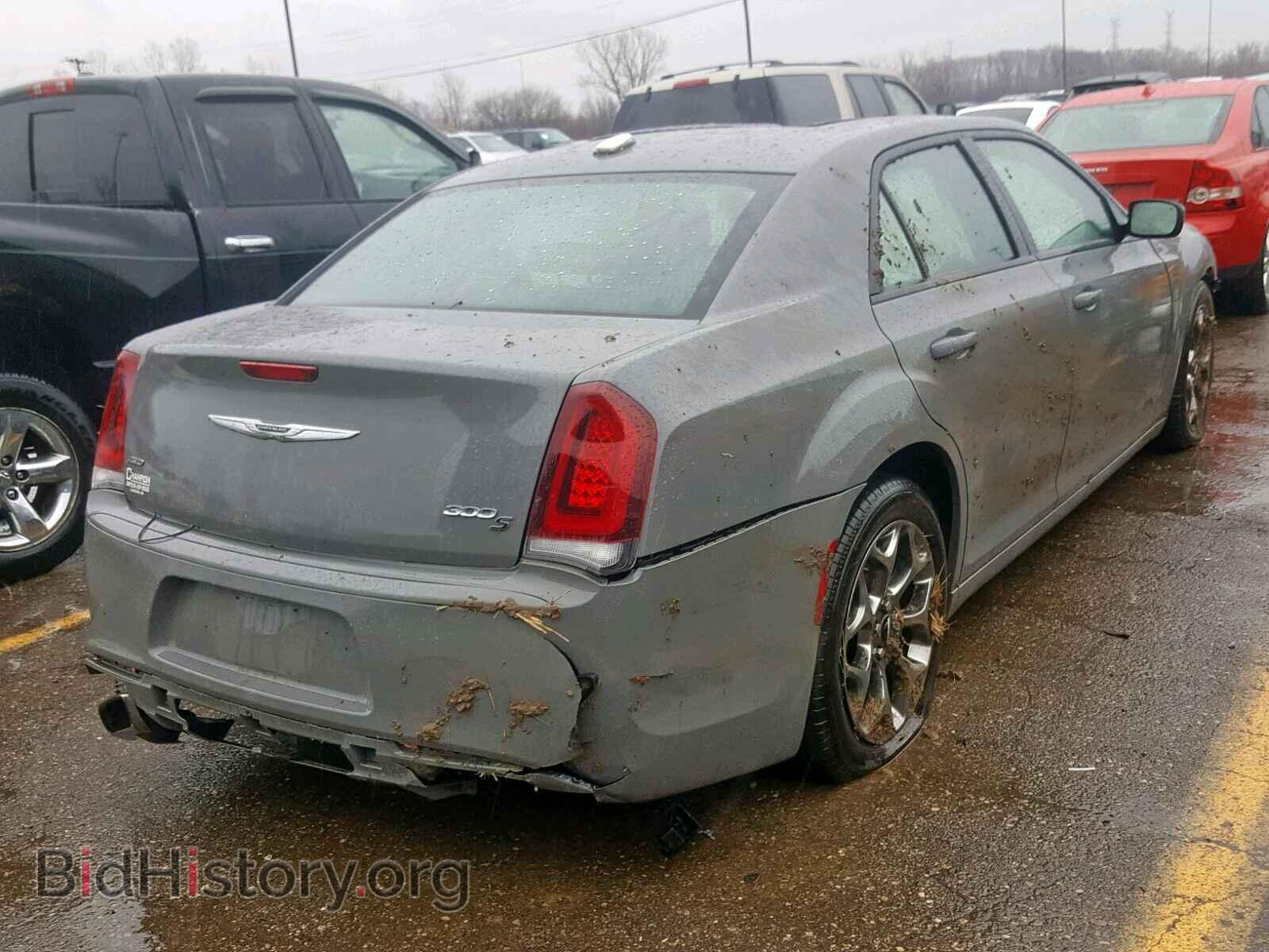 2017 CHRYSLER 300 - VIN: 2C3CCAGG0HH512480 - Фото 4
