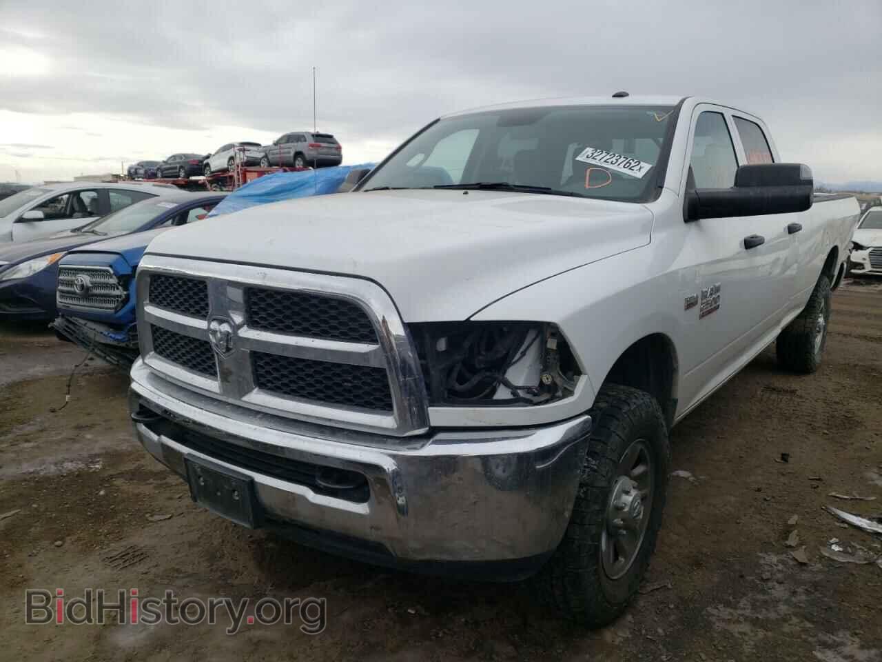 2018 RAM 2500 - VIN: 3C6UR5HJ7JG396093 - Photo 2