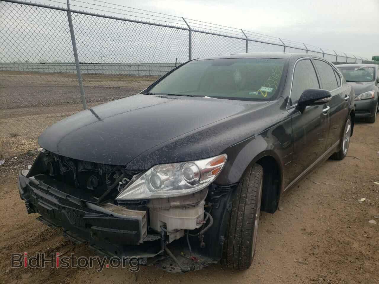 2011 LEXUS LS460 - VIN: JTHGL5EF4B5043910 - Photo 2