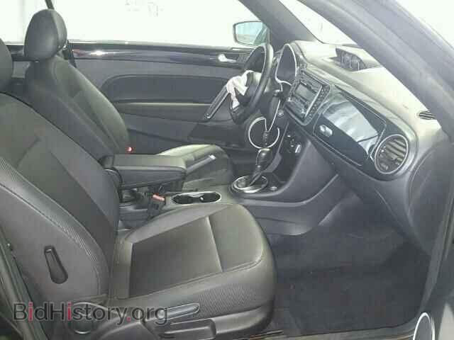 2013 VOLKSWAGEN BEETLE - VIN: 3VW7T7AT8DM832242 - Фото 5