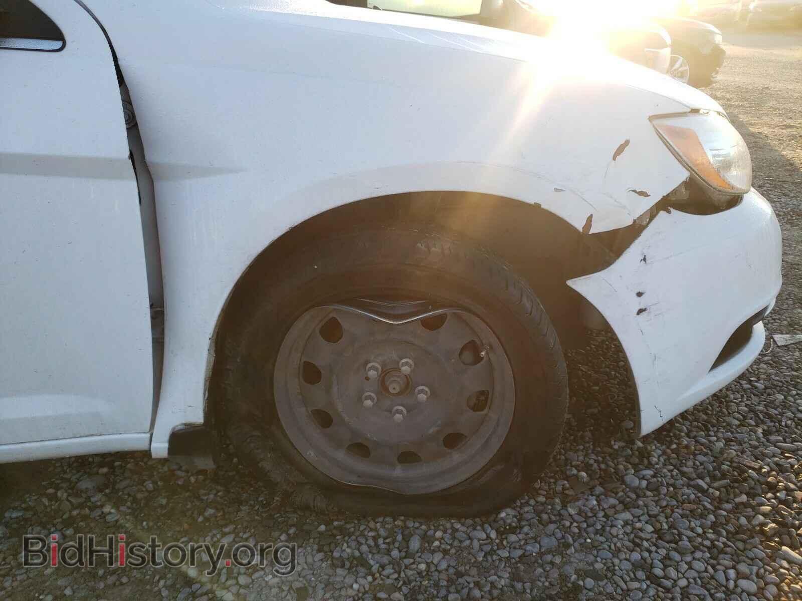 2014 CHRYSLER 200 - VIN: 1C3CCBAB7EN231007 - Фото 9