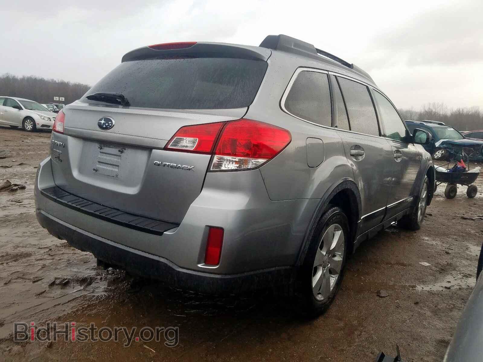 2010 SUBARU OUTBACK - VIN: 4S4BRCCC5A3385721 - Photo 4