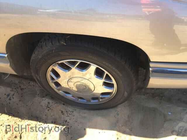 1996 CADILLAC DEVILLE - VIN: 1G6KF5290TU251102 - Фото 10