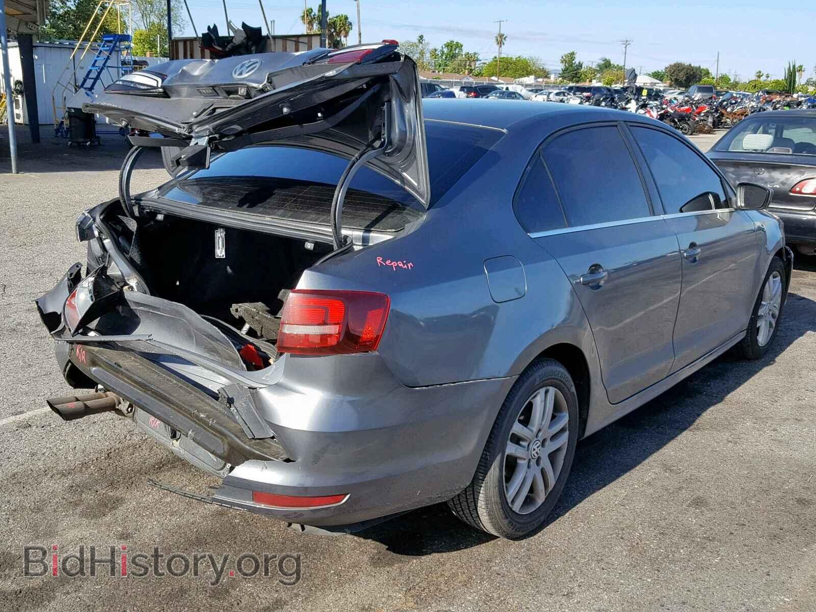 2017 VOLKSWAGEN JETTA - VIN: 3VW2B7AJ2HM260067 - Фото 4