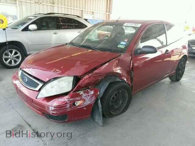 2005 FORD FOCUS - VIN: 3FAFP31N65R105236 - Фото 2