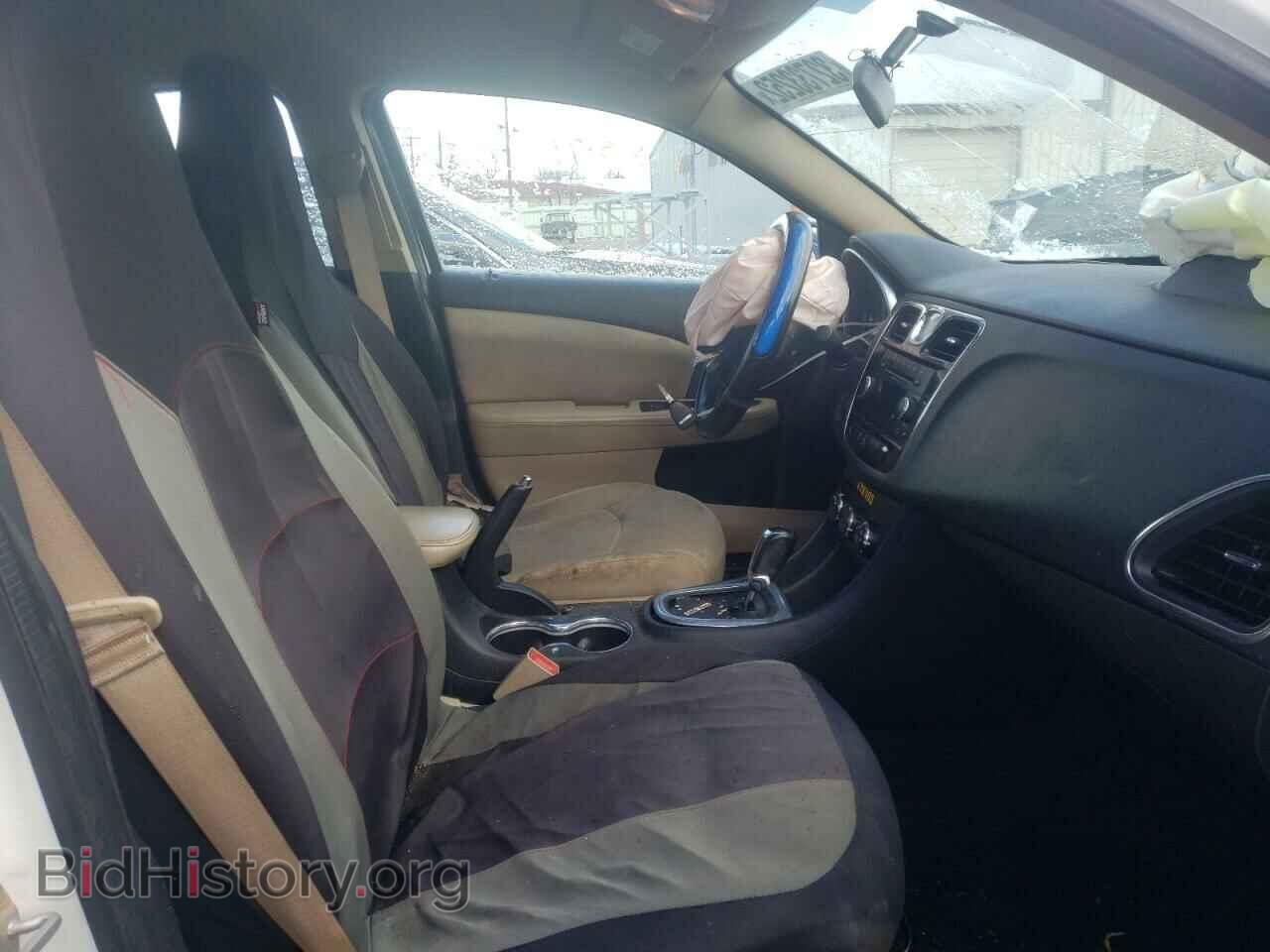 2014 CHRYSLER 200 - VIN: 1C3CCBAB3EN121944 - Фото 5